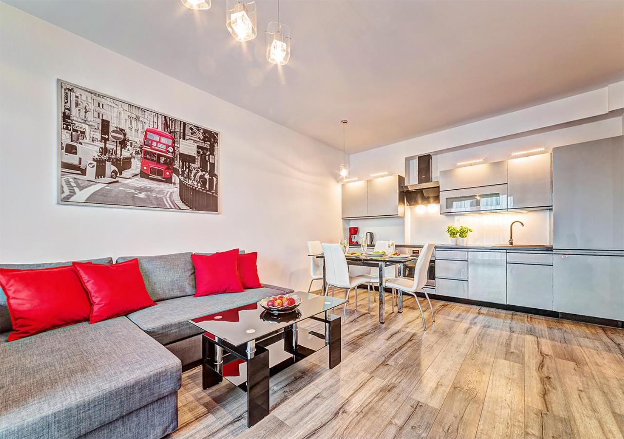 Apartamenty Homely Place Serce Poznania - Stary Rynek - Parking Εξωτερικό φωτογραφία